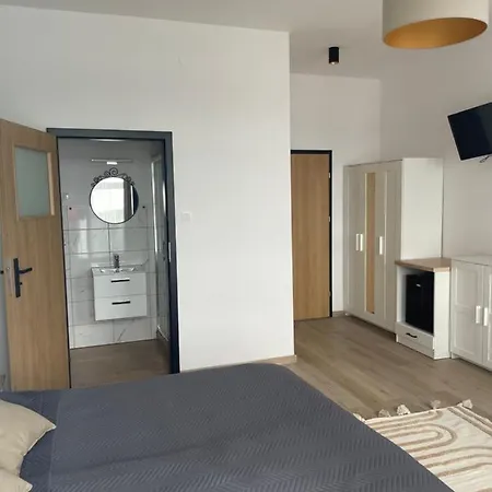 Perla Jezior بيت ضيافة روسيان-نيدا