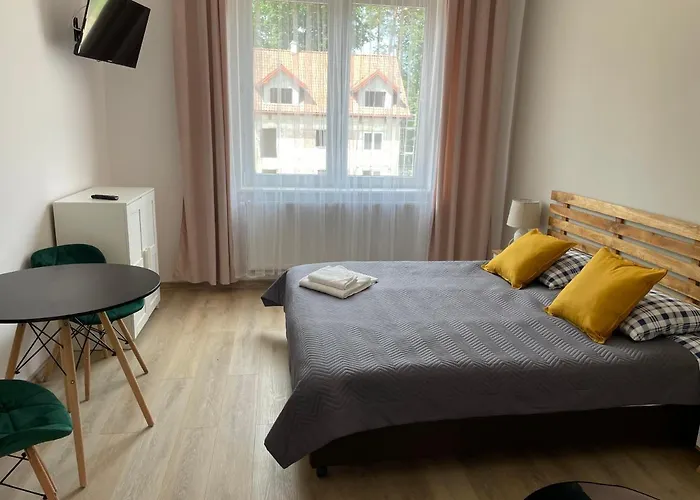 Perla Jezior Pensión